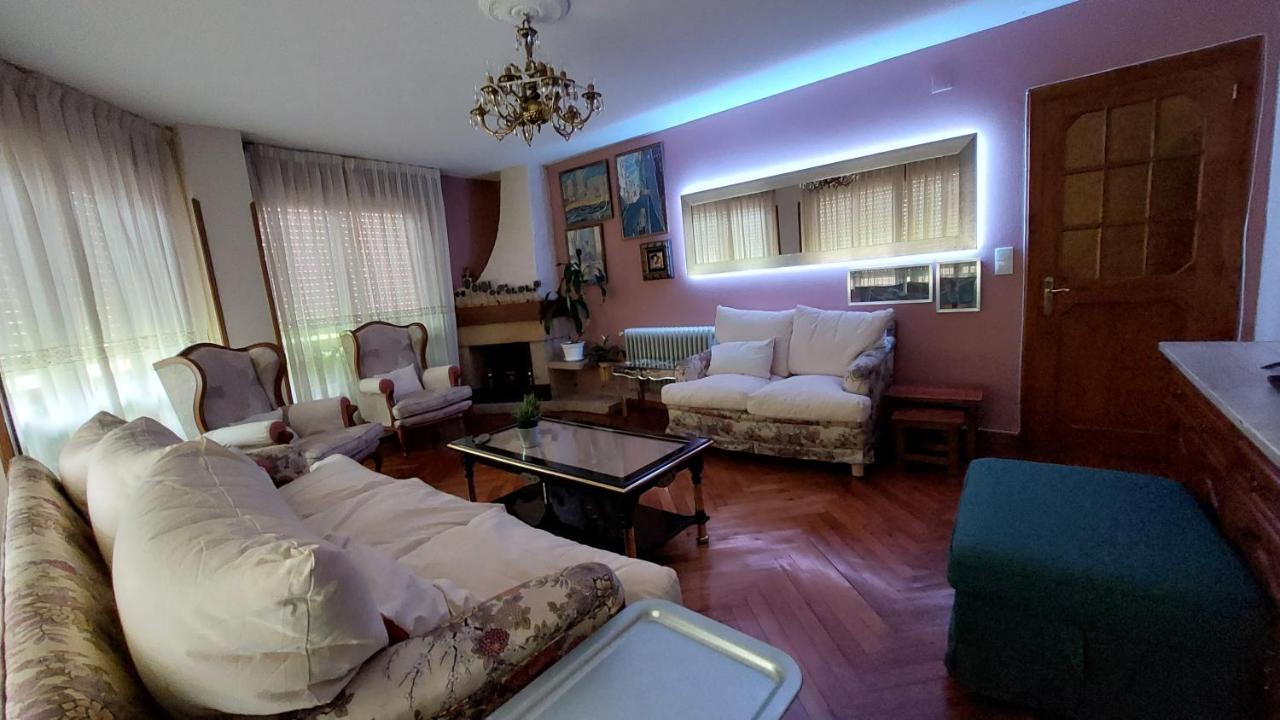 Villa Isabel 2 Llaves Арриондас Экстерьер фото
